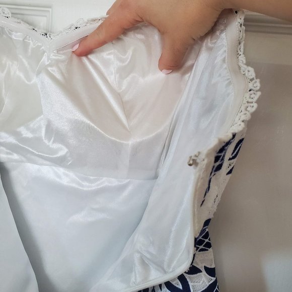 ModCloth Color, Texture, Flatter Mini Dress in Navy Blue and White - Size M - Picture 7 of 9